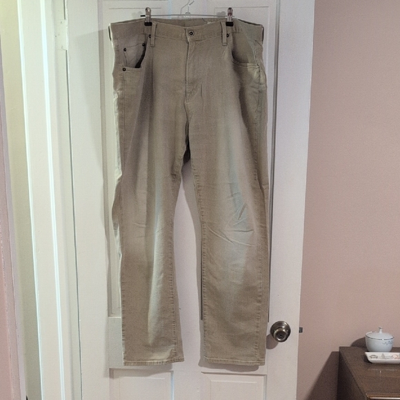 Daniel Cremieux Other - Daniel Cremieux Men's Tan Relaxed Jeans